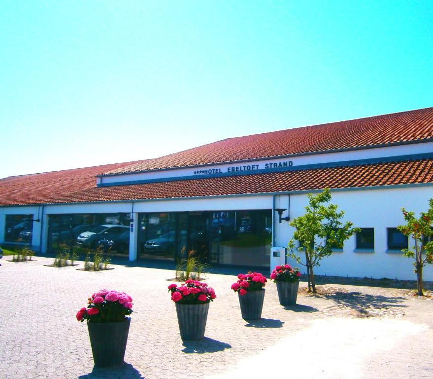 Langhoff & Juul Boutique Hotel Og Restaurant Ebeltoft Ngoại thất bức ảnh